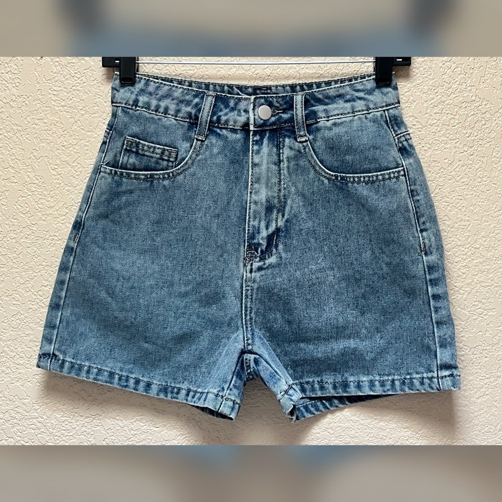 Dazy Women's Denim Shorts Size Small